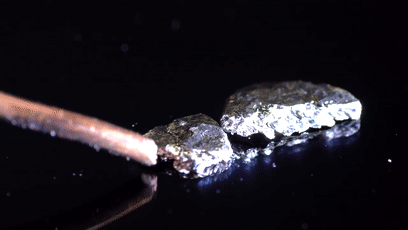 比尔盖茨办公室这面墙火了!实体版元素周期表,太震撼了! 第9张 比尔盖茨办公室这面墙火了!实体版元素周期表,太震撼了! 第9张