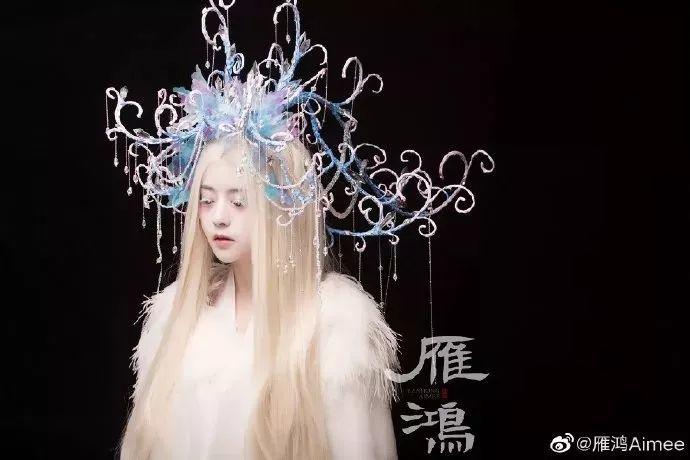 95后小姐姐用易拉罐和羽毛作凤冠,圈粉23万粉丝,美的要逆天! 第40张 95后小姐姐用易拉罐和羽毛作凤冠,圈粉23万粉丝,美的要逆天! 第40张