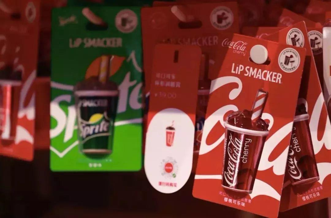可口可乐居然卖衣服,开精品店了! 第7张 可口可乐居然卖衣服,开精品店了! 第7张